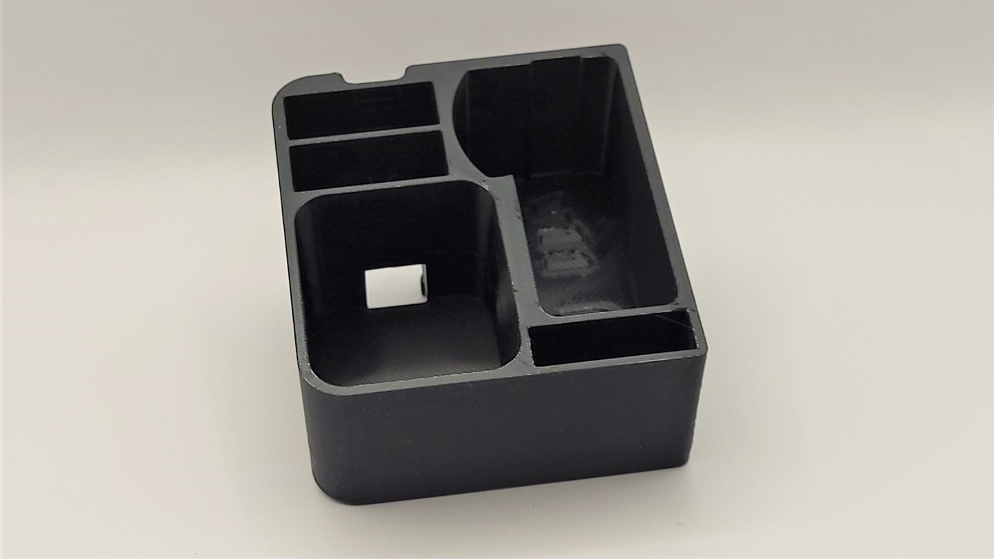 Black GoPro Case Organizer | Charge Batteries on the Go | Sturdy Protection | AirTag Slot | SHORT Version | PLA or Heat Resistant PETG