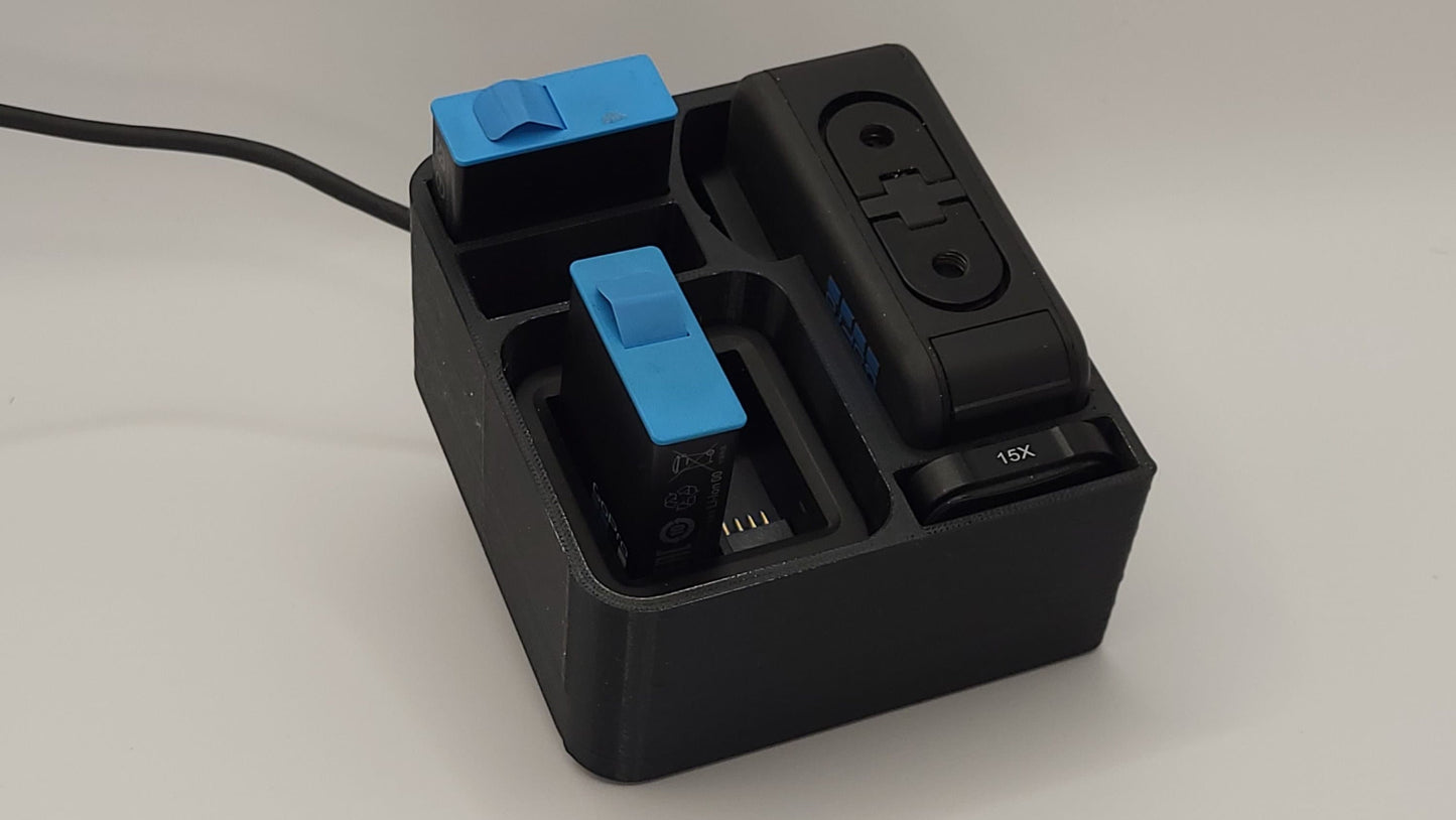 Black GoPro Case Organizer | Charge Batteries on the Go | Sturdy Protection | AirTag Slot | SHORT Version | PLA or Heat Resistant PETG